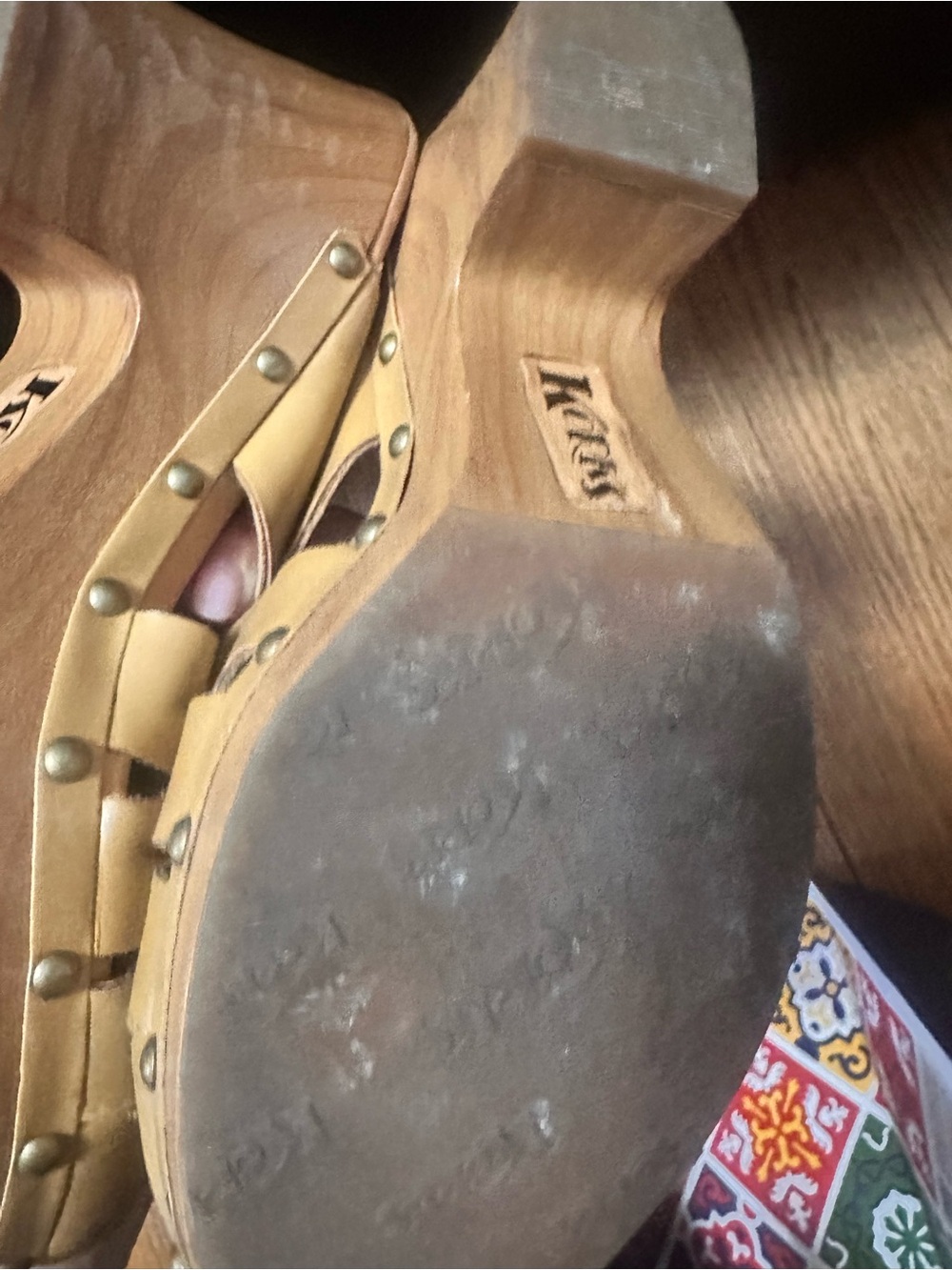 Korks Clogs - Picture 5 of 7